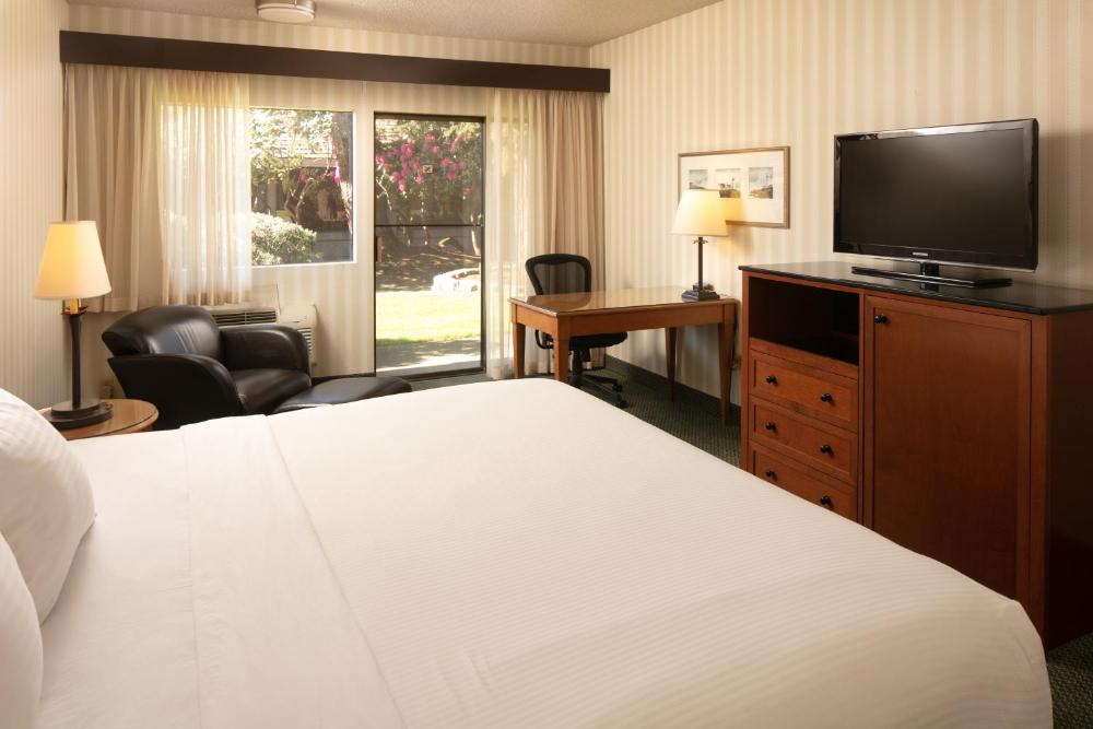 Double Room with Two Double Beds interior